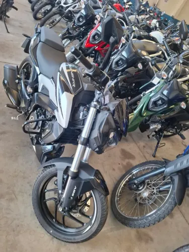Bajaj Dominar 2025