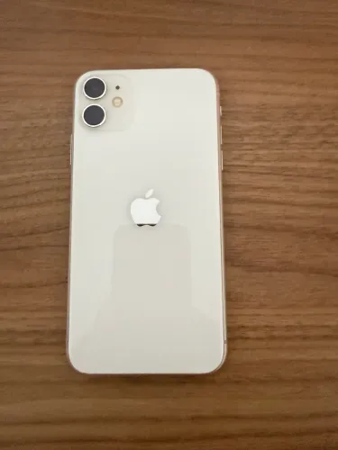 iPhone 11 - 64 GB - Em perfeito estado de uso