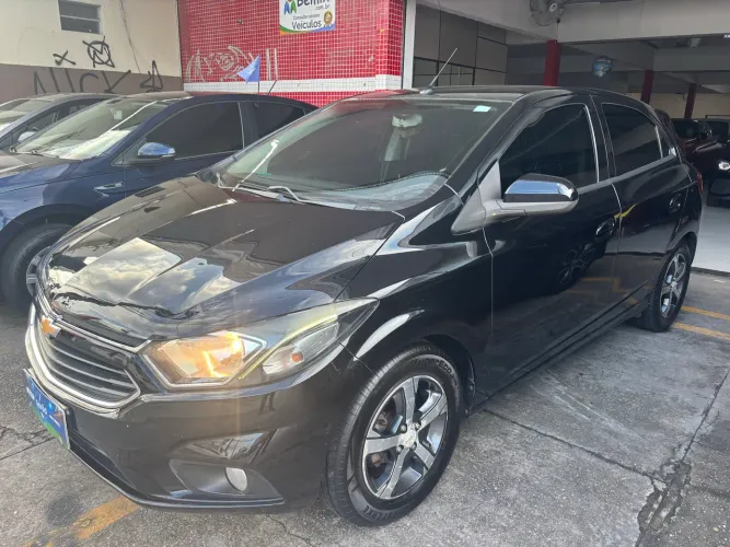 Chevrolet Onix Hatch LTZ 1.4 8V Flex Mec. 4P 2018