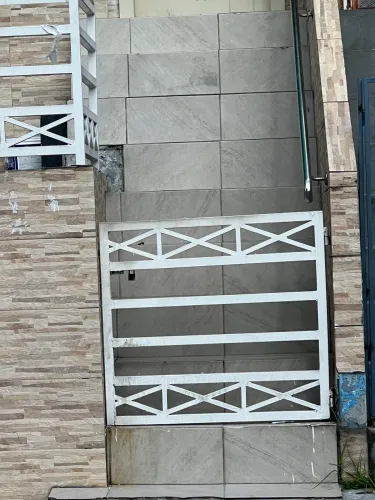 Vende -se faixada em ferro para varanda ! Chama no WhatsApp *