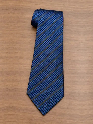 Gravata Mercedes-Benz Design Seda Made in Italy Masculina Azul Royal Preto Quadriculado