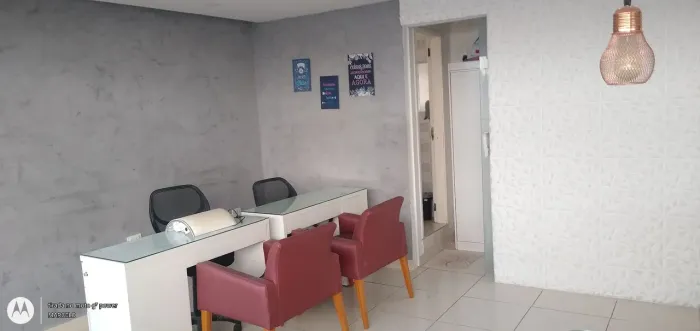 Espinheiro, sala primeiro andar. Ótima localização