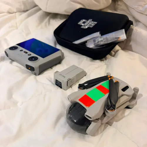 Drone DJI Mini 3 + Controle com tela + 2 Baterias HOMOLOGADO