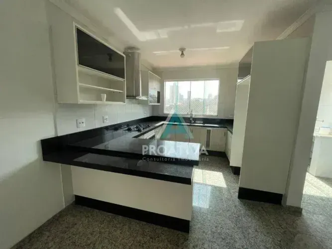 Sobrado com 3 dormitórios à venda, 118 m² por R$ 1.075.000,09 - Parque das Nações - Santo 