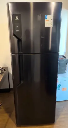 Vendo Geladeira Electrolux Frost Free Inox 127V 500 Litros