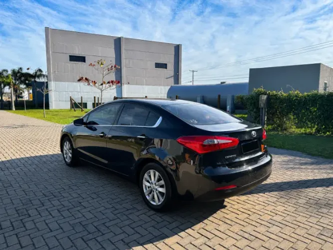 Kia Motors Cerato 1.6 16V Flex Aut. 2016
