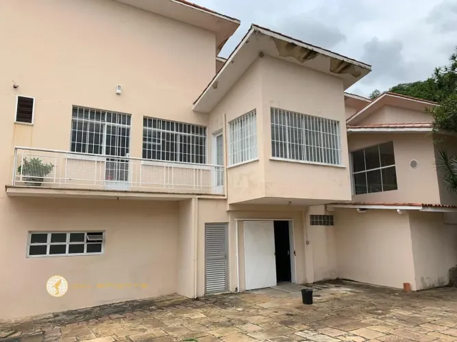 Casa com 5 Quarto(s) e 5 banheiro(s) para Alugar, 773 m² por R$ 21200 / Mês