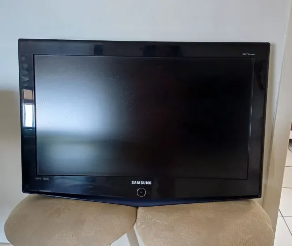 TV LCD 32 Polegadas Samsung Bordeaux 