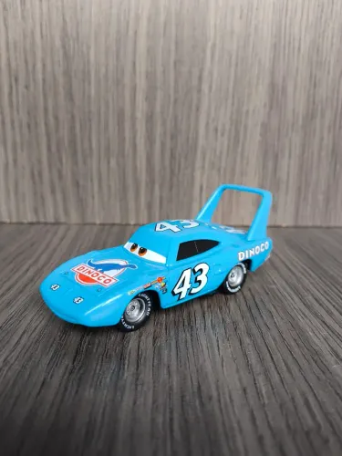 Strip Weathers (O Rei) Miniatura Filme Carros Metal Diecast Lacrado 