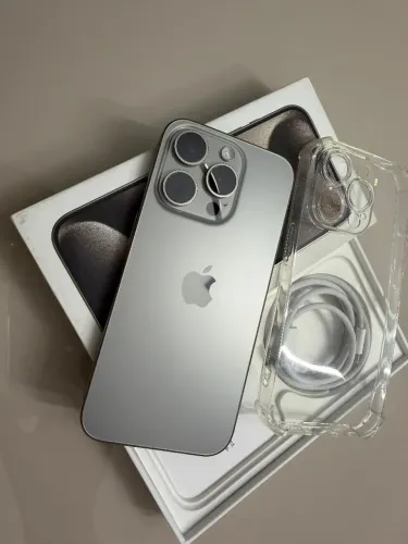 Iphone 15 Pro,128Gb,Super novo 3 completo.