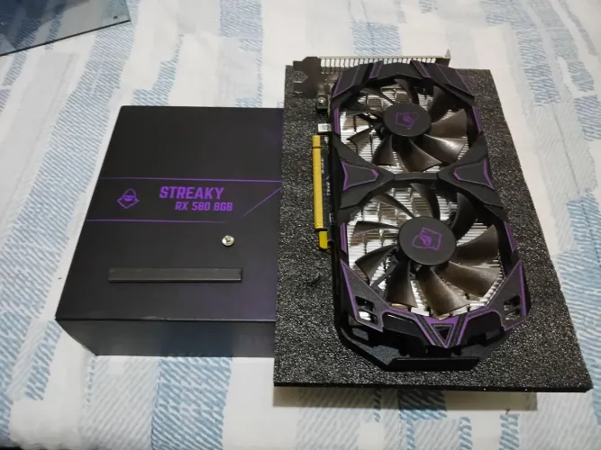 RX 580 em ótimo estado 