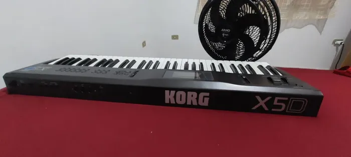 teclado korg x5d