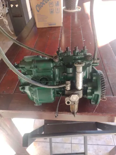 Bomba injetora motor Mercedes om 314