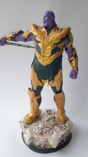 Thanos - 18cm - 16k de resolução.