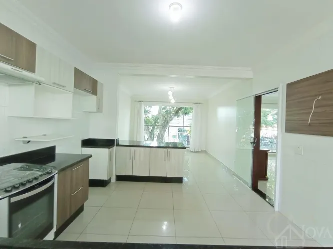 Sobreloja para locação em Maringá, Zona 05, com 3 quartos, com 254 m²