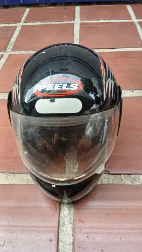 Capacete Moto Peels em Ótimo estado