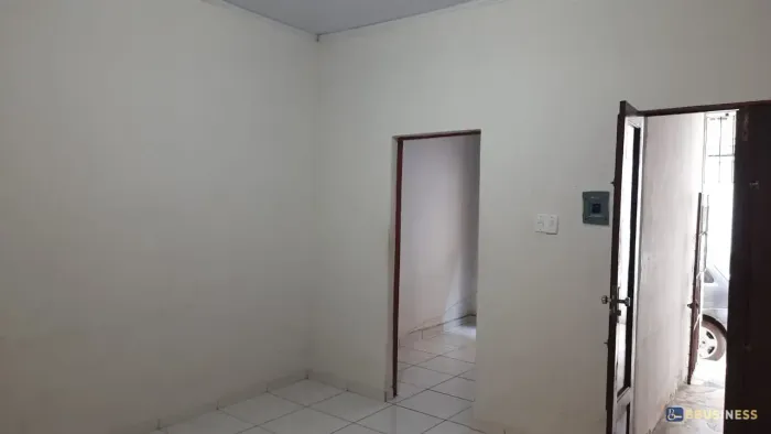 Casa à Venda com 2 quartos - Centro, Campos dos Goytacazes, RJ