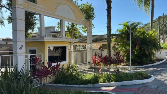 Excelente apartamento de 2 dormitórios no Condomínio Recanto do Ribeirão, um lugar perfeit