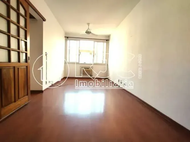 Oportunidade na Visconde de Abaeté: Apartamento de 3 Quartos com Sol da Manhã, Vaga na Esc