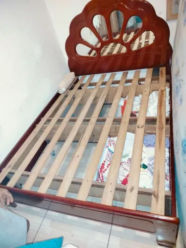 Vende se cama casal Retirar taipas Zn