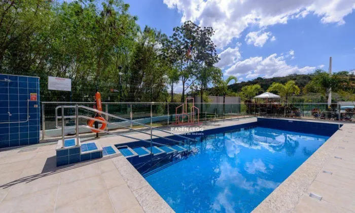 Apartamento com 2 dormitórios para alugar, 47 m² por R$ 3.171,00/mês - Cabral - Contagem/M