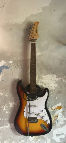 GUITARRA INFANTIL WALDMAN