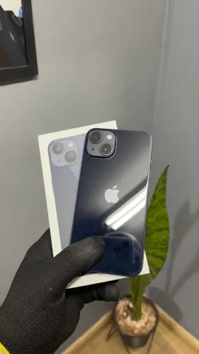 iPhone 13 128GB preto 