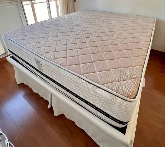 Colchão Ortobom Queen Size - modelo Liberty