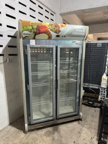 Refrigerador 2 portas Termisa
