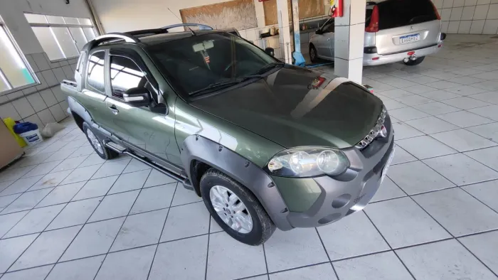 Fiat Strada Adventure1.8/ 1.8 Locker Flex CD 2013