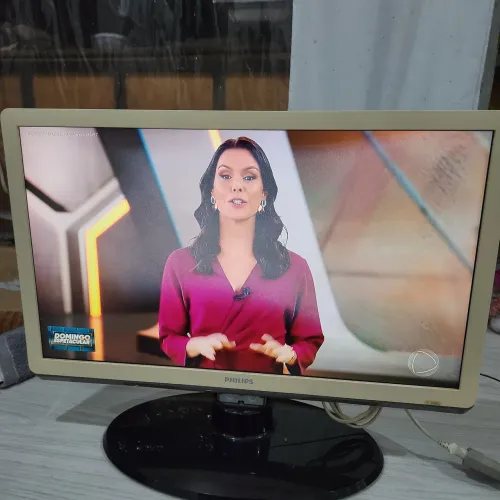 Tv philips 24 pol. com defeito
