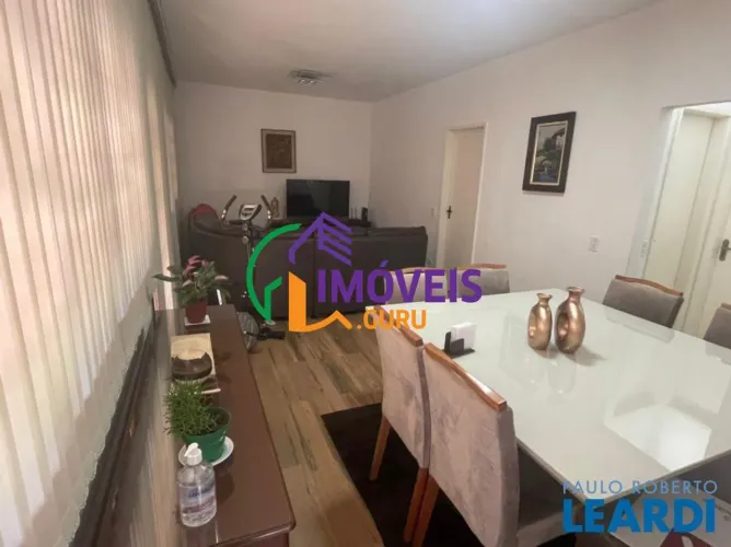 CASA ASSOBRADADA - SUPER QUADRA MORUMBI - SP