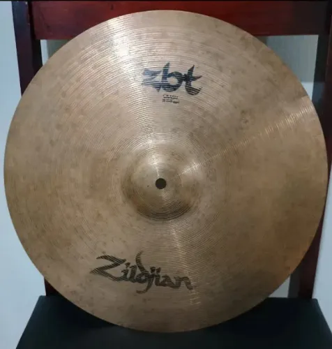 Prato de Bateria Zildjian ZBT Crash 16"