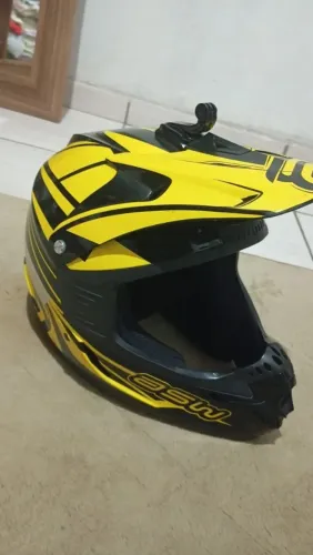 Capacete impecável 