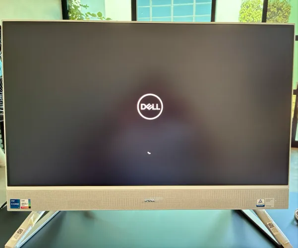 Desktop Dell 24 All-in-One i7 16gb (512) 2025