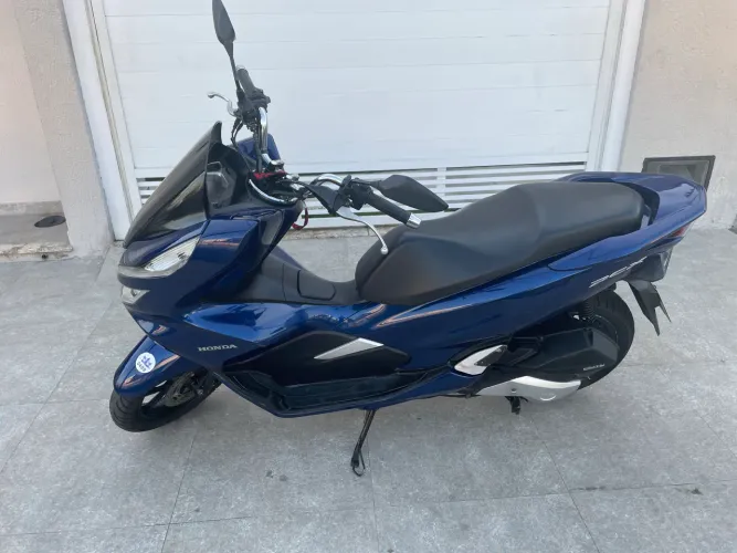 Honda PCX 2021 - IPVA e licenciamento pago 2026