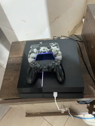 Ps4 1TB + 2 Controles + Jogos