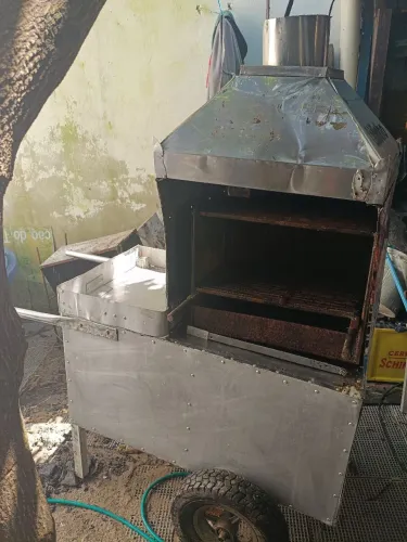 Carrinho espetinho grande todo no alumínio com inox,super leve,2,900 preço negociável