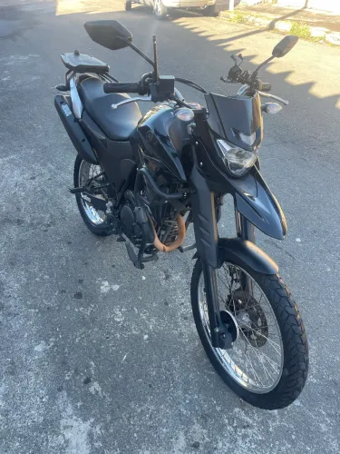 XTZ Lander 2021 preta ABS