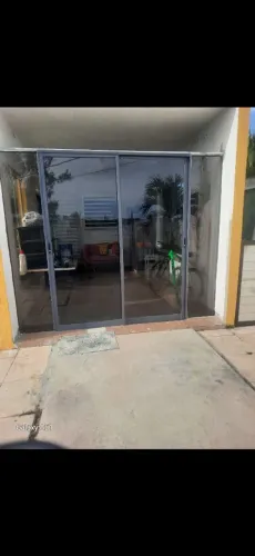 Vendo porta varanda de correr grande vidro fumê