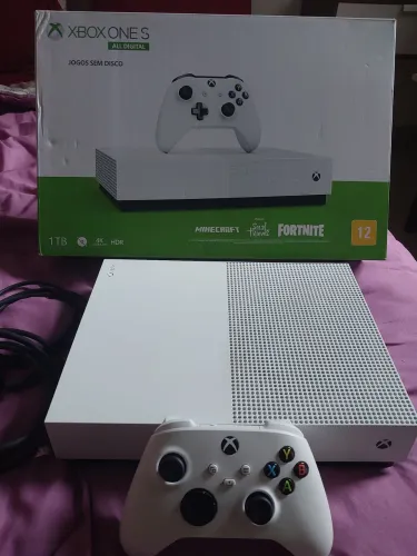 Xbox One S 1TB (All Digital Edition) - Usado