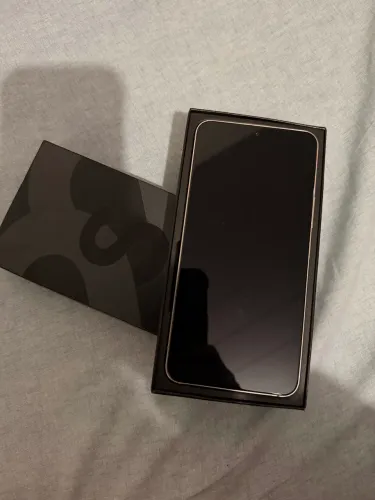Samsung Galaxy S22 128GB - Impecável! Apenas 4 Meses de Uso (Sem Detalhes)