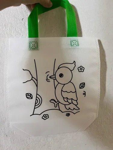 Sacolas para Lembrancinha - TNT para Colorir + Bolsa Plástica Transparente