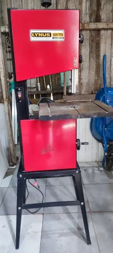 Máquina serra fita 750W LYNUS