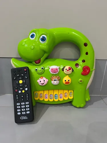 teclado musical infantil dinossauro verde e mordedor controle remoto