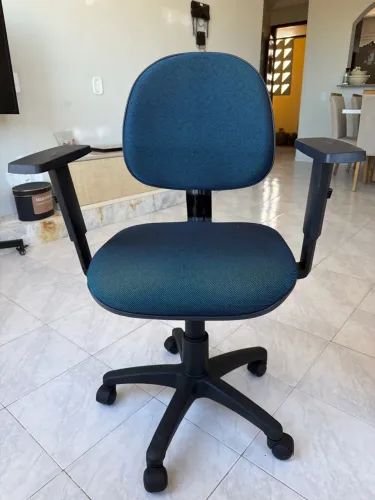 Cadeira escritorio azul marinho