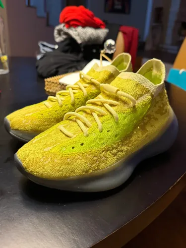 Tênis Adidas Yeezy Boost 380 Hylte 36