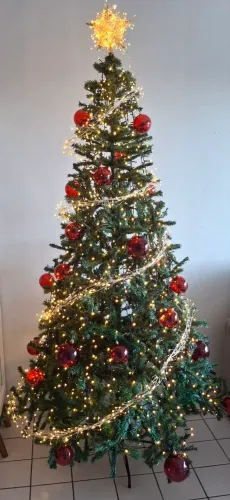 Árvore de natal 2,10 semi nova