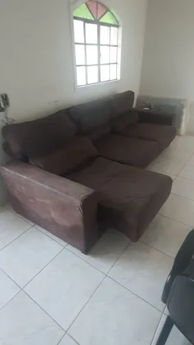 Sofá da marca lider todo em ferro