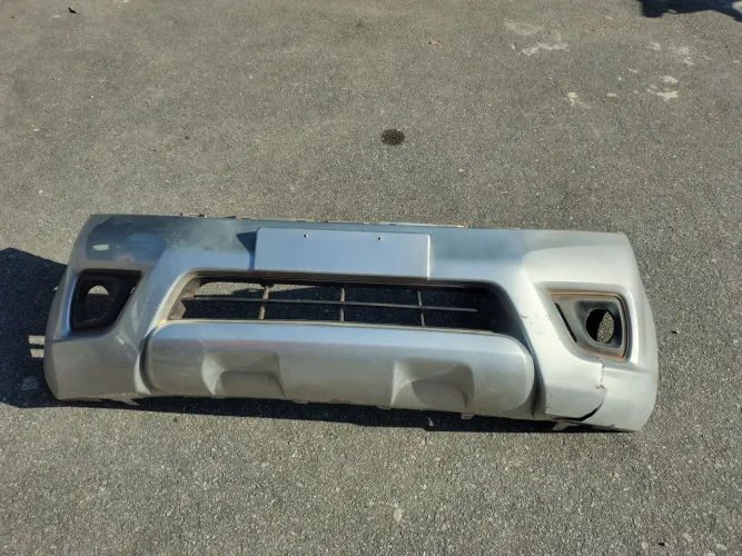 Para-choque dianteiro Nissan Frontier 2017 a 2022 original c detalhe 